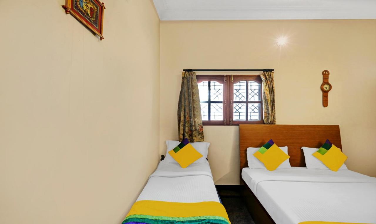 Itsy Hotels Anurag Inn Mysore Exterior foto